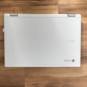 Touchscreen Acer chrome book. MAKE OFFER